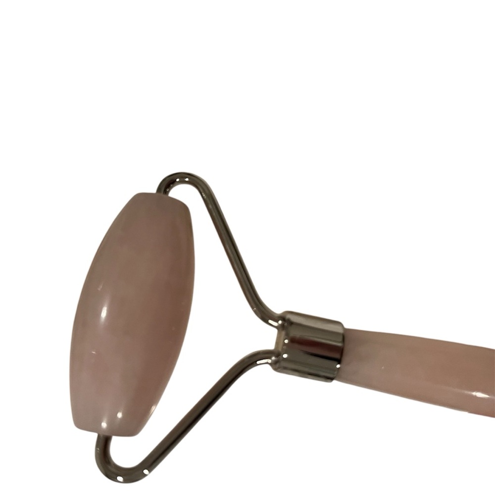 Goop Quartz Face Roller and Jumbo Hair Rollers